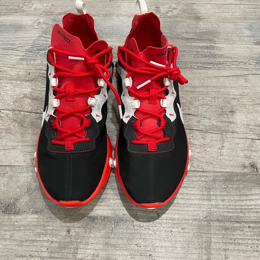 Nike React Element 55 Size 9